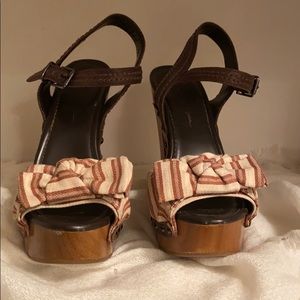 Jessica Simpson platform shoes